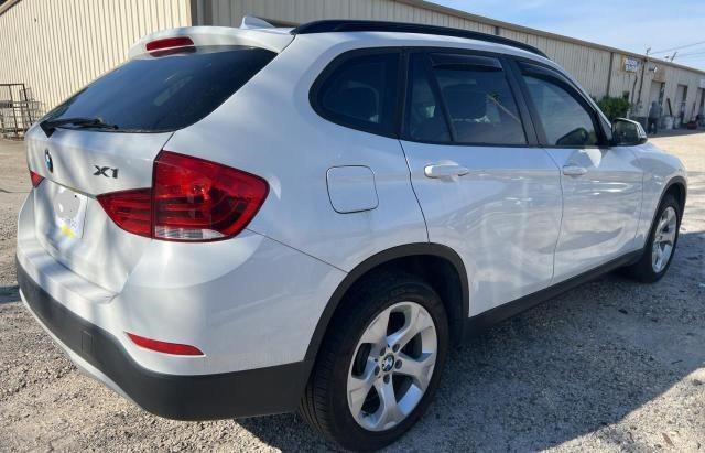 Photo 3 VIN: WBAVM1C5XEVW52980 - BMW X1 