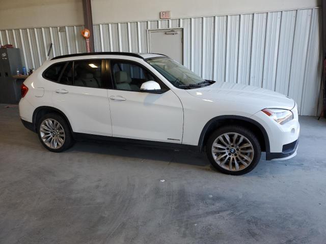 Photo 3 VIN: WBAVM1C5XFV315713 - BMW X1 