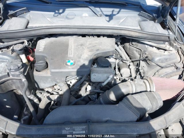 Photo 9 VIN: WBAVM1C5XFV316523 - BMW X1 