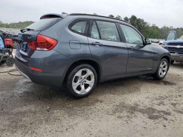 Photo 2 VIN: WBAVM1C5XFV318109 - BMW X1 