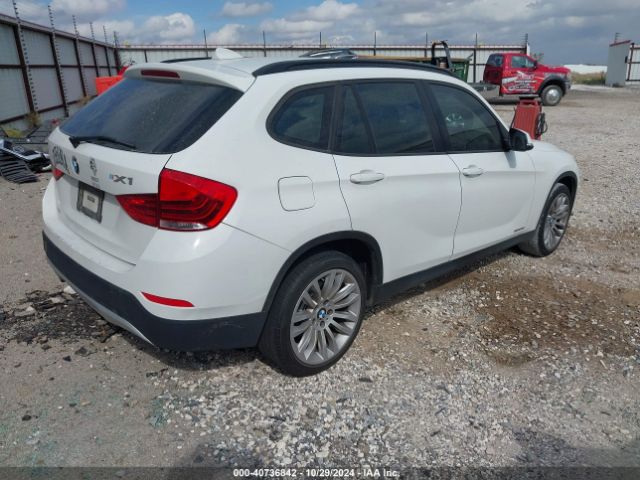 Photo 3 VIN: WBAVM1C5XFVW56996 - BMW X1 