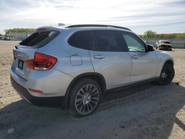 Photo 2 VIN: WBAVM1C5XFVW58022 - BMW X1 