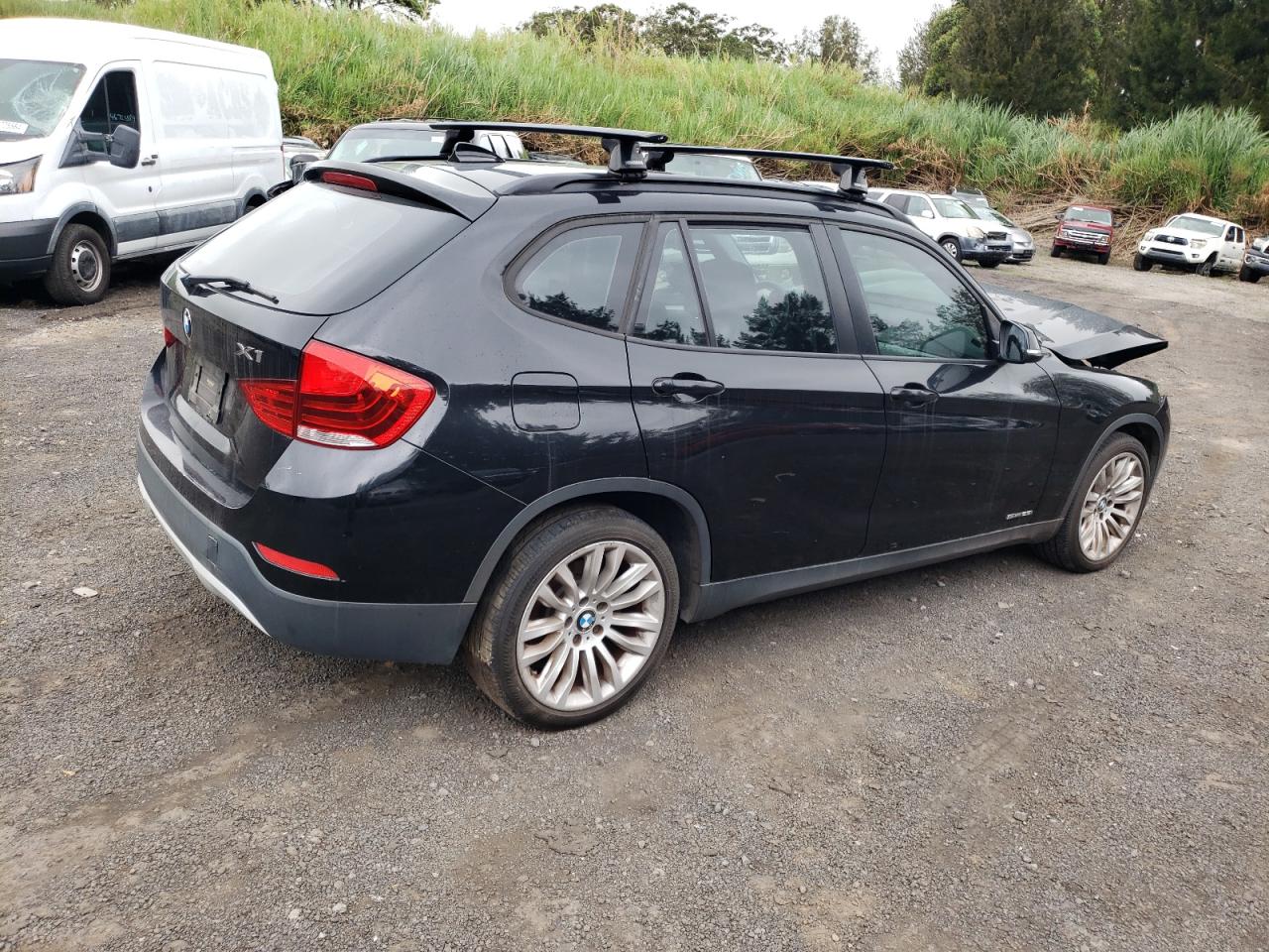 Photo 2 VIN: WBAVM1C5XFVW58683 - BMW X1 