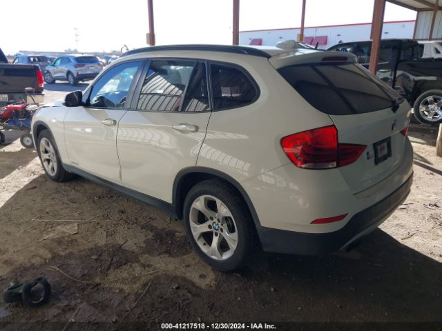 Photo 2 VIN: WBAVM1C5XFVZ94253 - BMW X1 