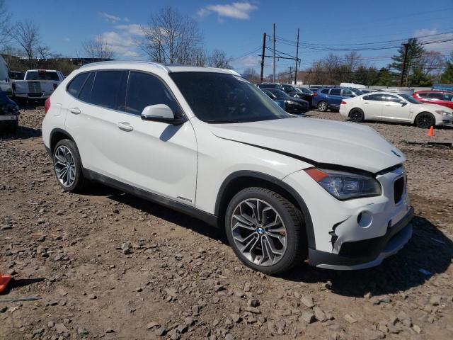 Photo 3 VIN: WBAVM5C51FVV95075 - BMW X1 