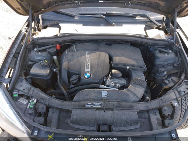 Photo 9 VIN: WBAVM5C52EVV92345 - BMW X1 