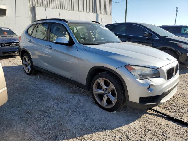 Photo 3 VIN: WBAVM5C53EVV93133 - BMW X1 XDRIVE3 