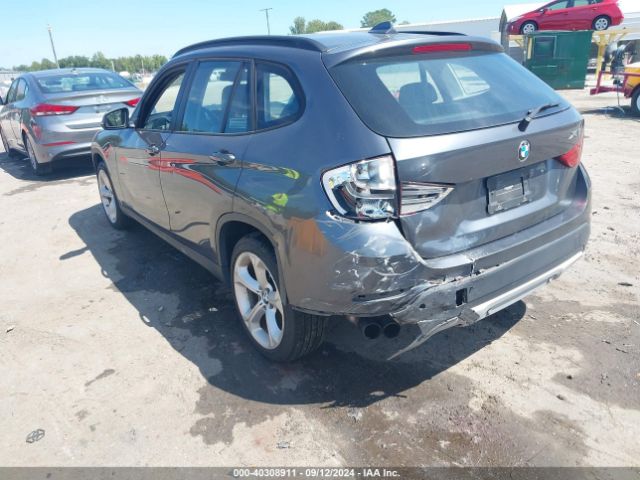 Photo 2 VIN: WBAVM5C53FVV94977 - BMW X1 