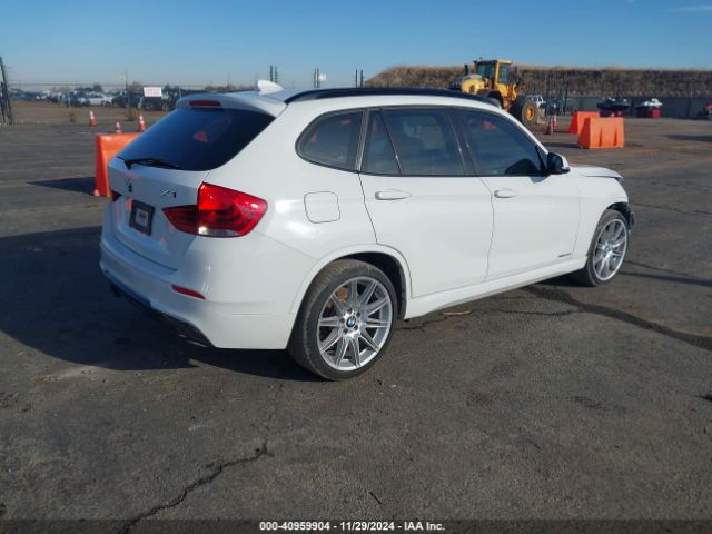 Photo 3 VIN: WBAVM5C59FVV93767 - BMW X1 