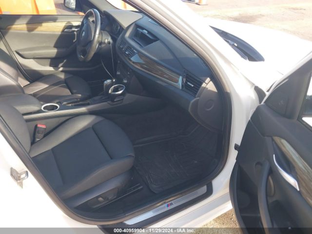 Photo 4 VIN: WBAVM5C59FVV93767 - BMW X1 