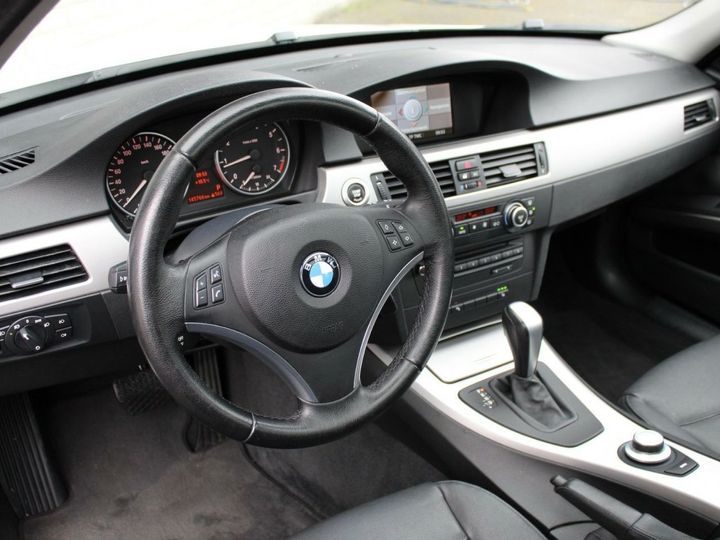 Photo 2 VIN: WBAVR51010FE84085 - BMW 3-SERIE TOURING 