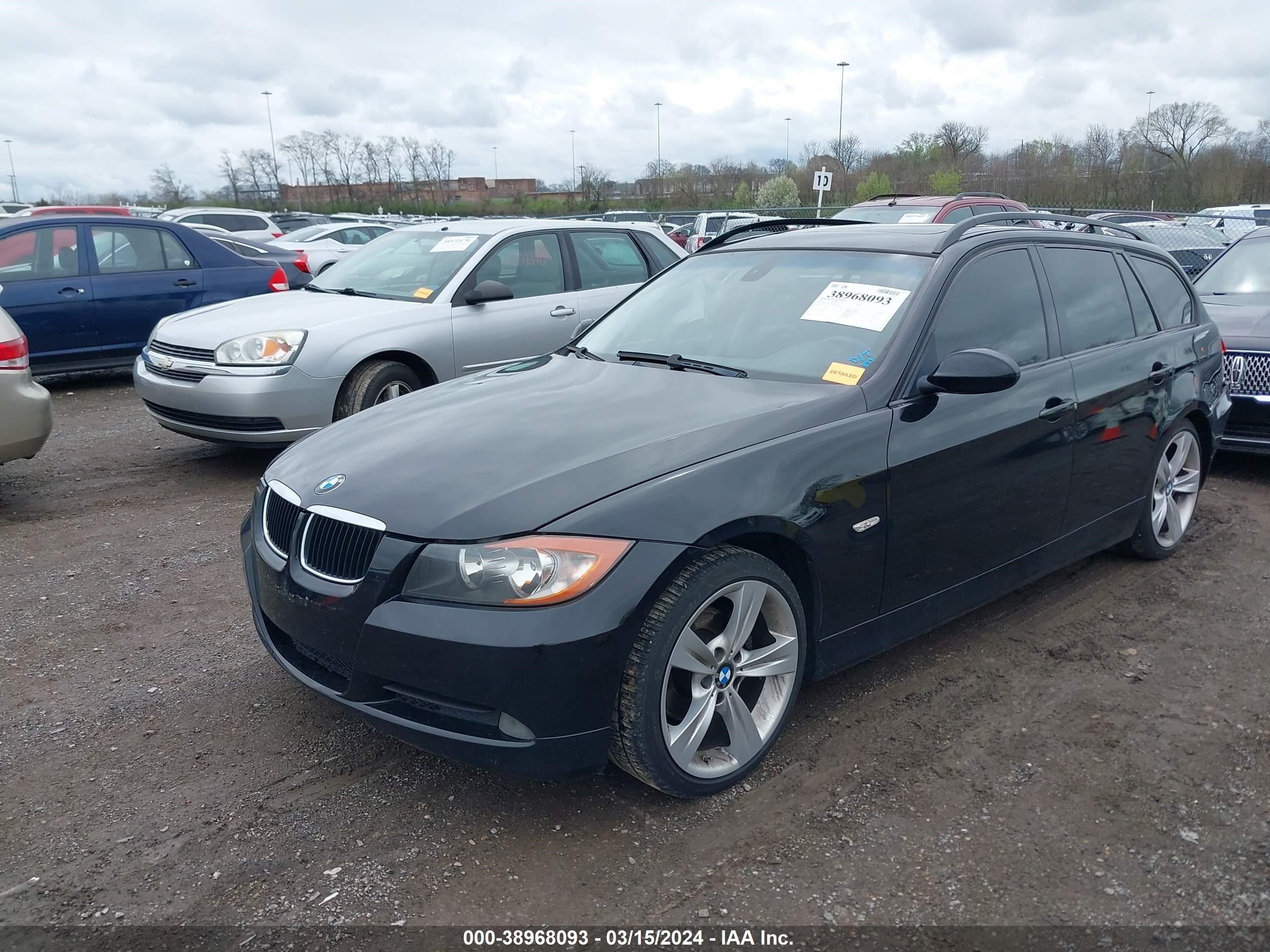 Photo 1 VIN: WBAVS13557FX15440 - BMW 3ER 