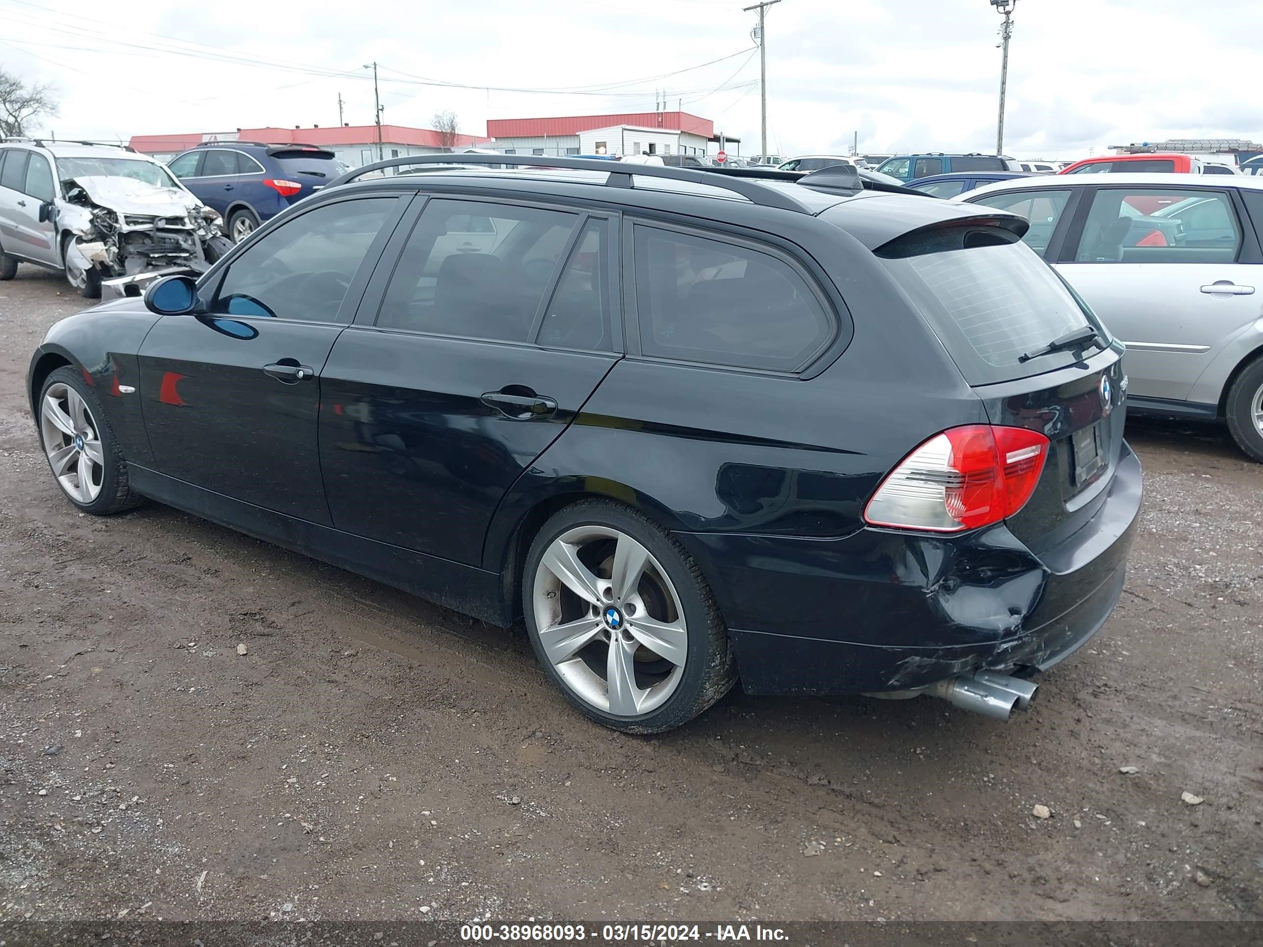 Photo 2 VIN: WBAVS13557FX15440 - BMW 3ER 