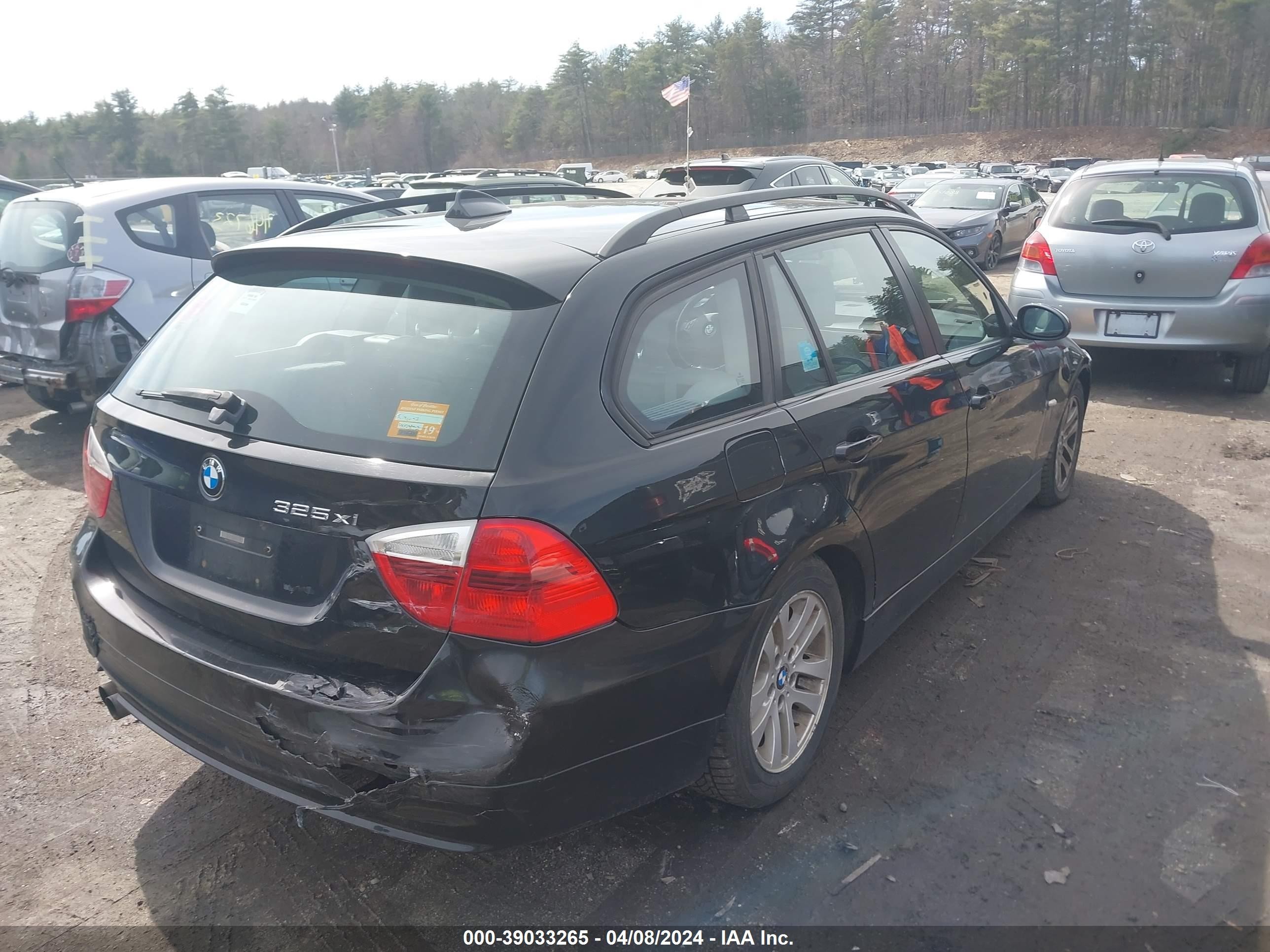 Photo 3 VIN: WBAVT13526KW22779 - BMW 3ER 