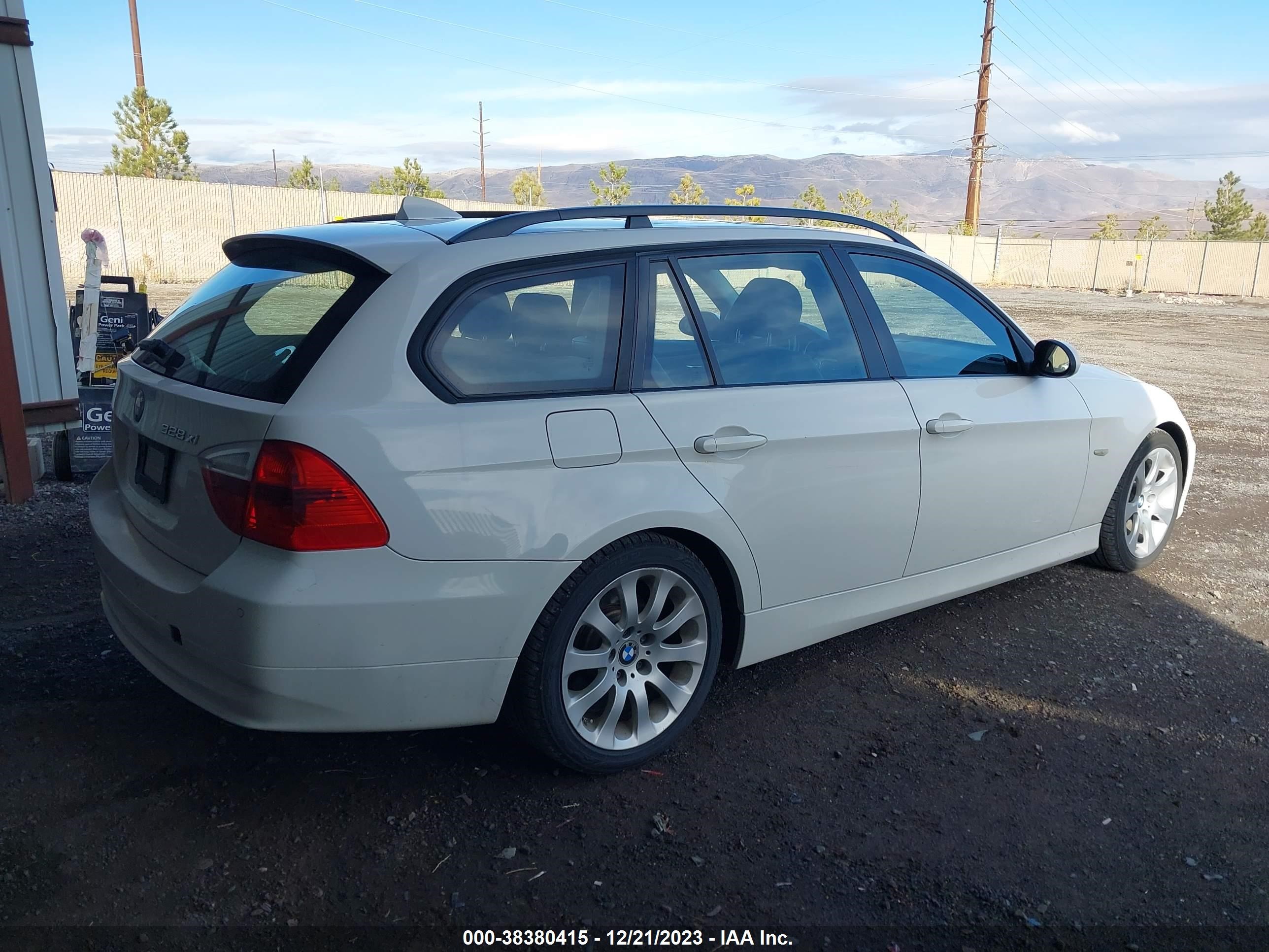 Photo 3 VIN: WBAVT73507FZ37044 - BMW 3ER 