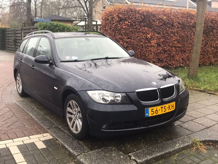 Photo 4 VIN: WBAVU11000K008325 - BMW 3-SERIE TOURING 