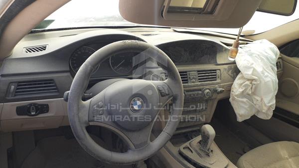 Photo 12 VIN: WBAWA51039J009217 - BMW 320I 