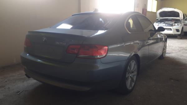 Photo 9 VIN: WBAWB31017PU82318 - BMW 325I 