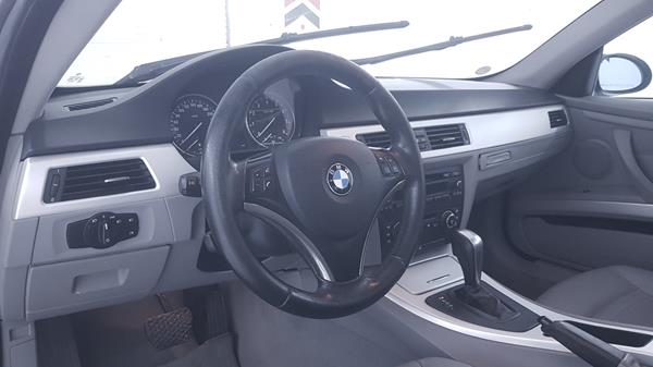 Photo 10 VIN: WBAWB31057PU82449 - BMW 325I 