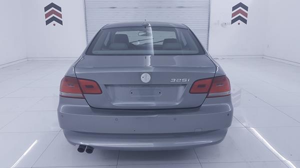 Photo 6 VIN: WBAWB31057PU82449 - BMW 325I 