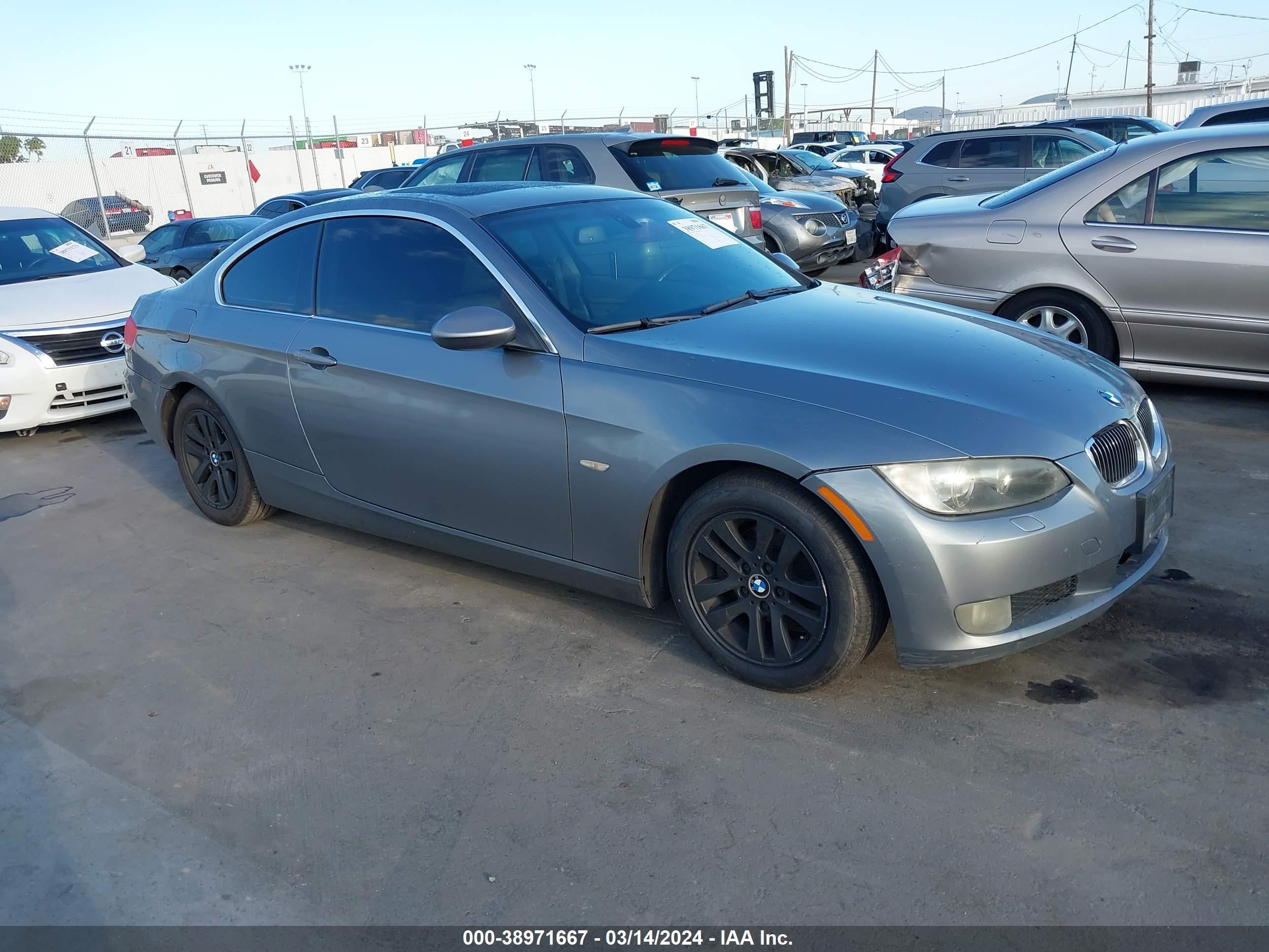 Photo 1 VIN: WBAWB33537P130155 - BMW 3ER 