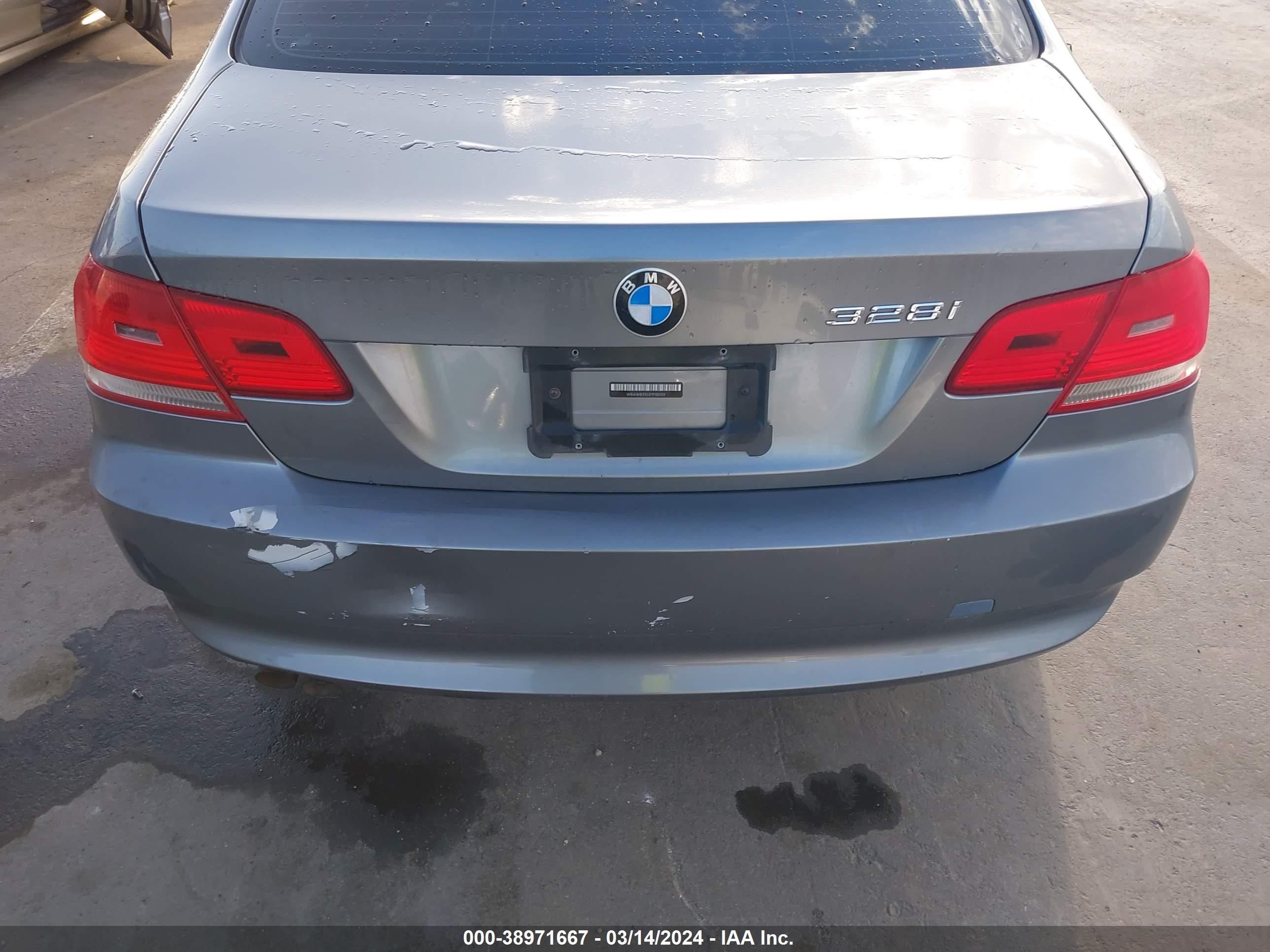 Photo 16 VIN: WBAWB33537P130155 - BMW 3ER 