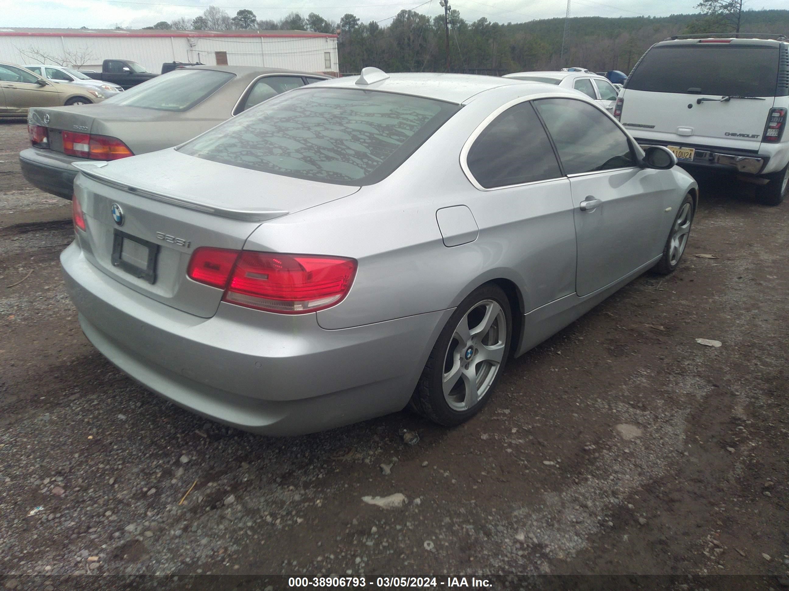 Photo 3 VIN: WBAWB33537PV72322 - BMW 3ER 