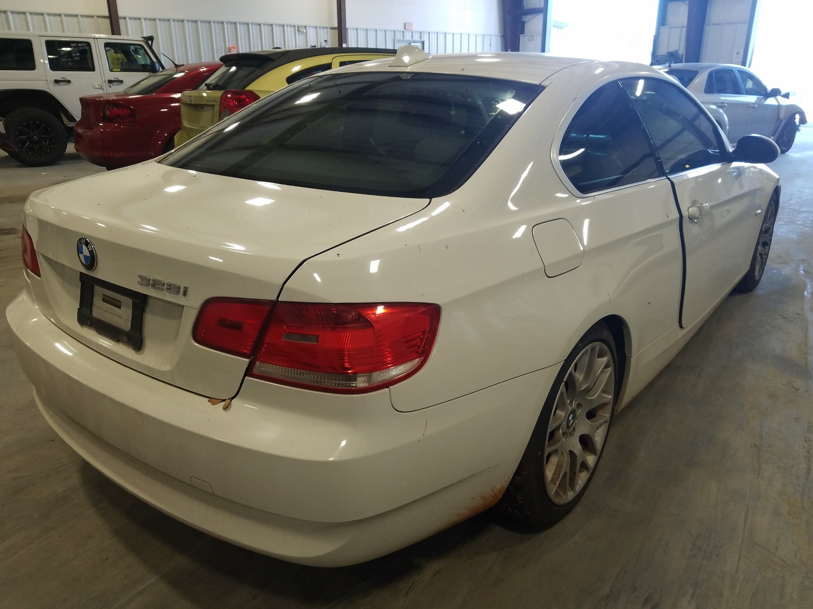 Photo 3 VIN: WBAWB33557PV74363 - BMW 328 I 