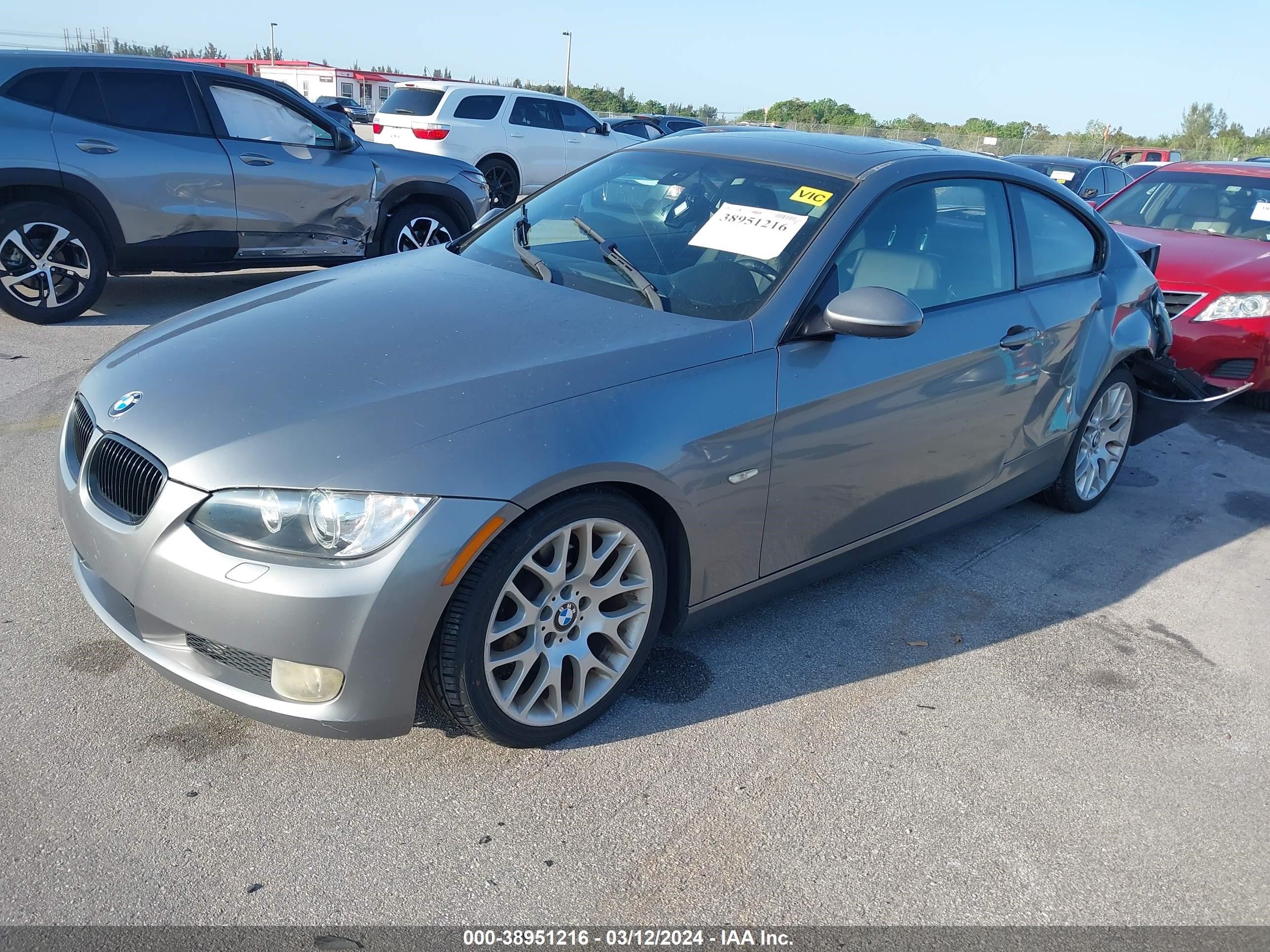 Photo 1 VIN: WBAWB33569P137264 - BMW 3ER 