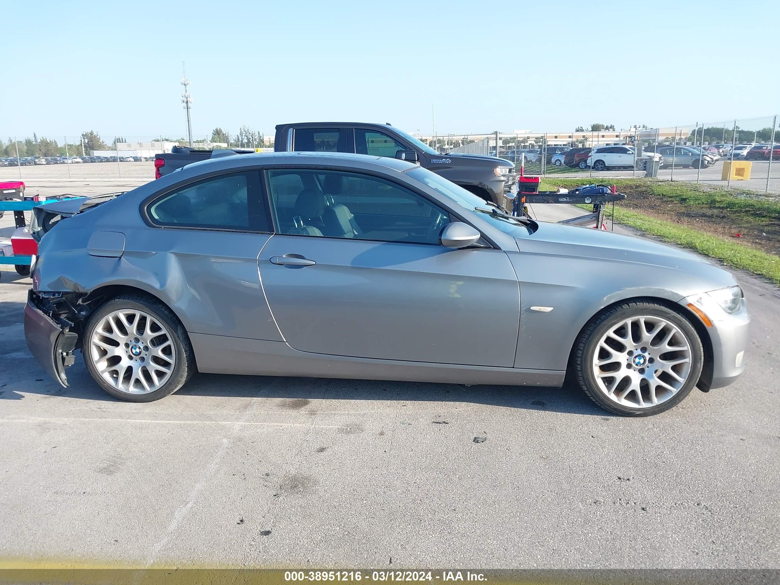 Photo 12 VIN: WBAWB33569P137264 - BMW 3ER 