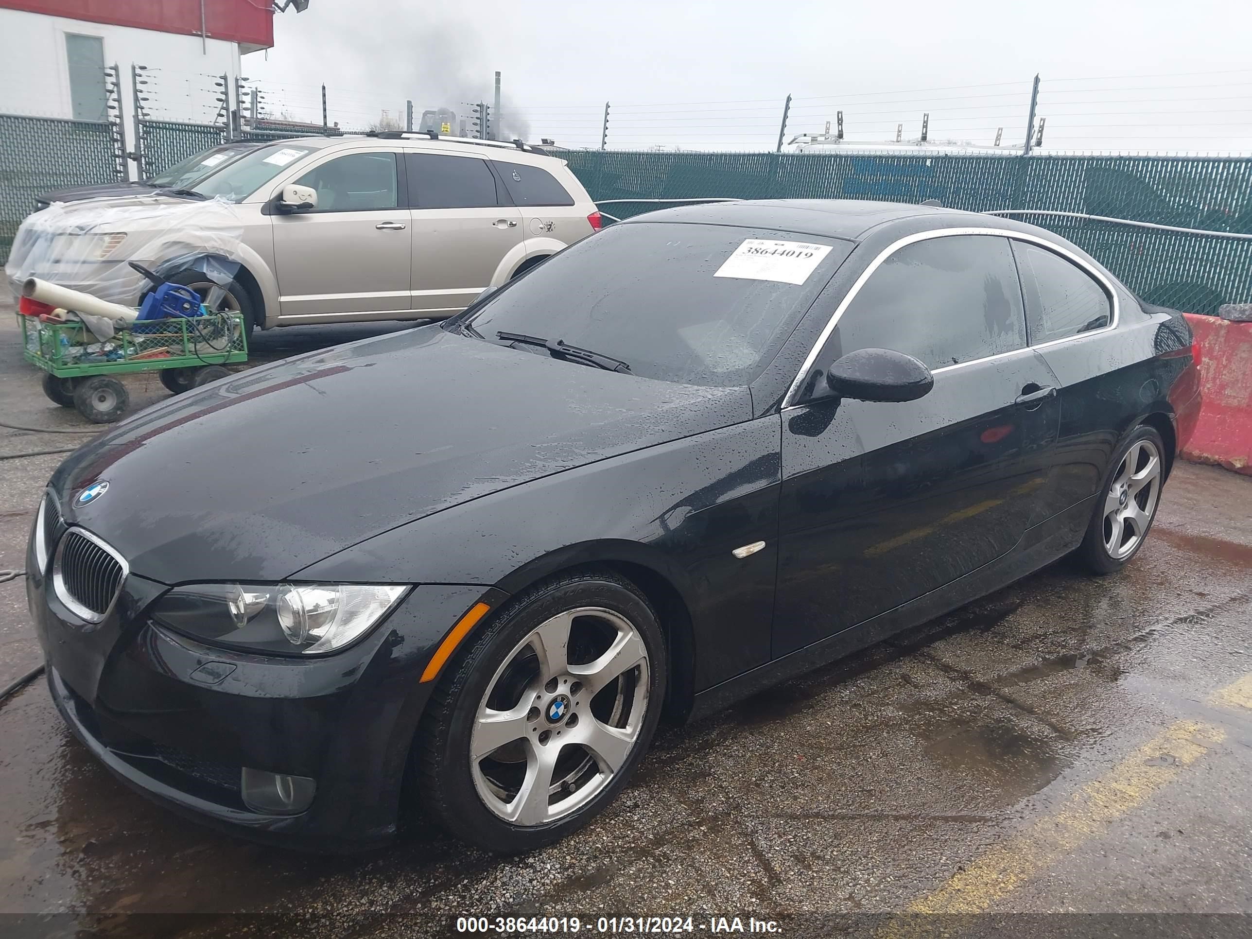 Photo 1 VIN: WBAWB33588P132792 - BMW 3ER 