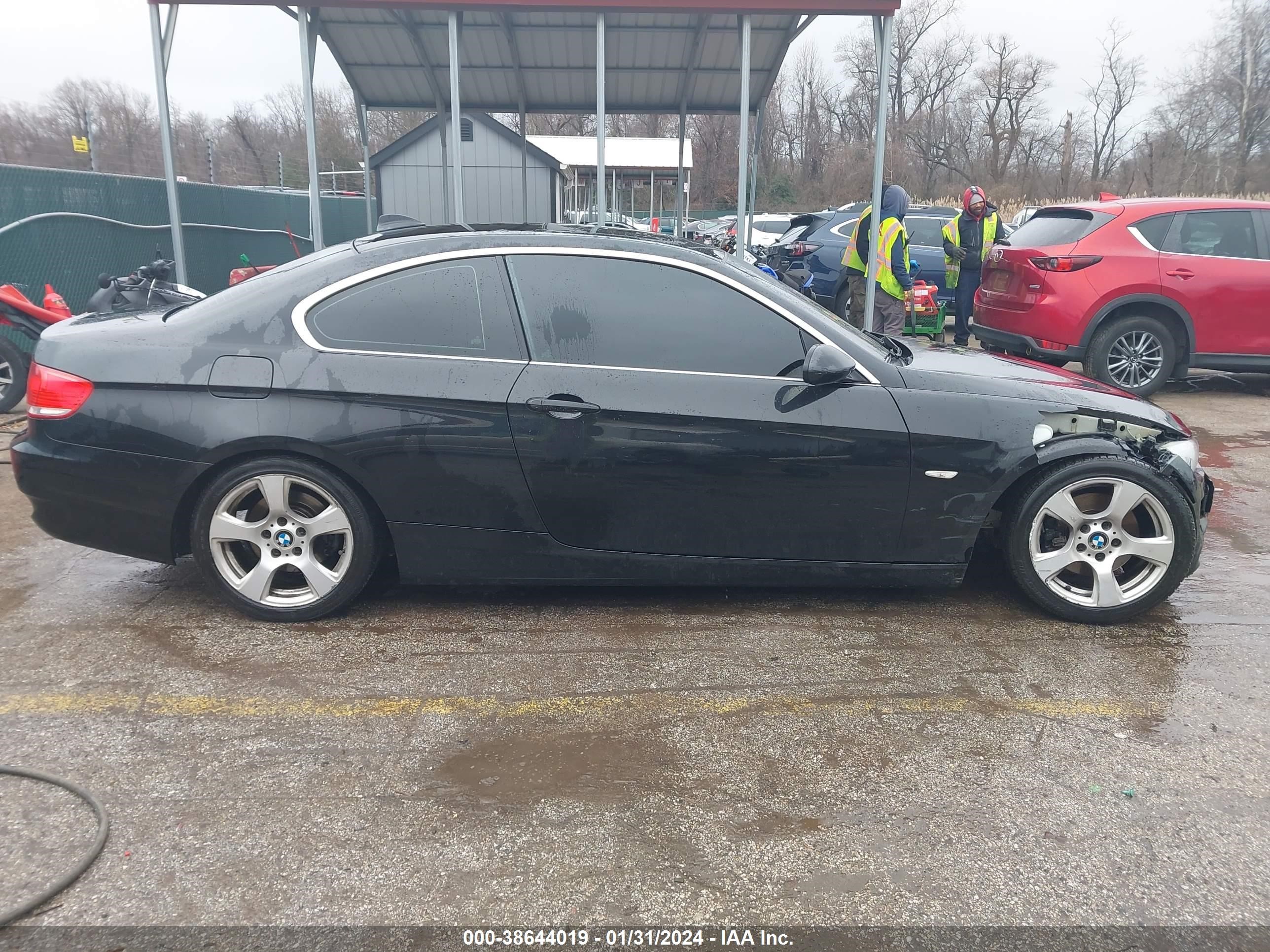 Photo 12 VIN: WBAWB33588P132792 - BMW 3ER 