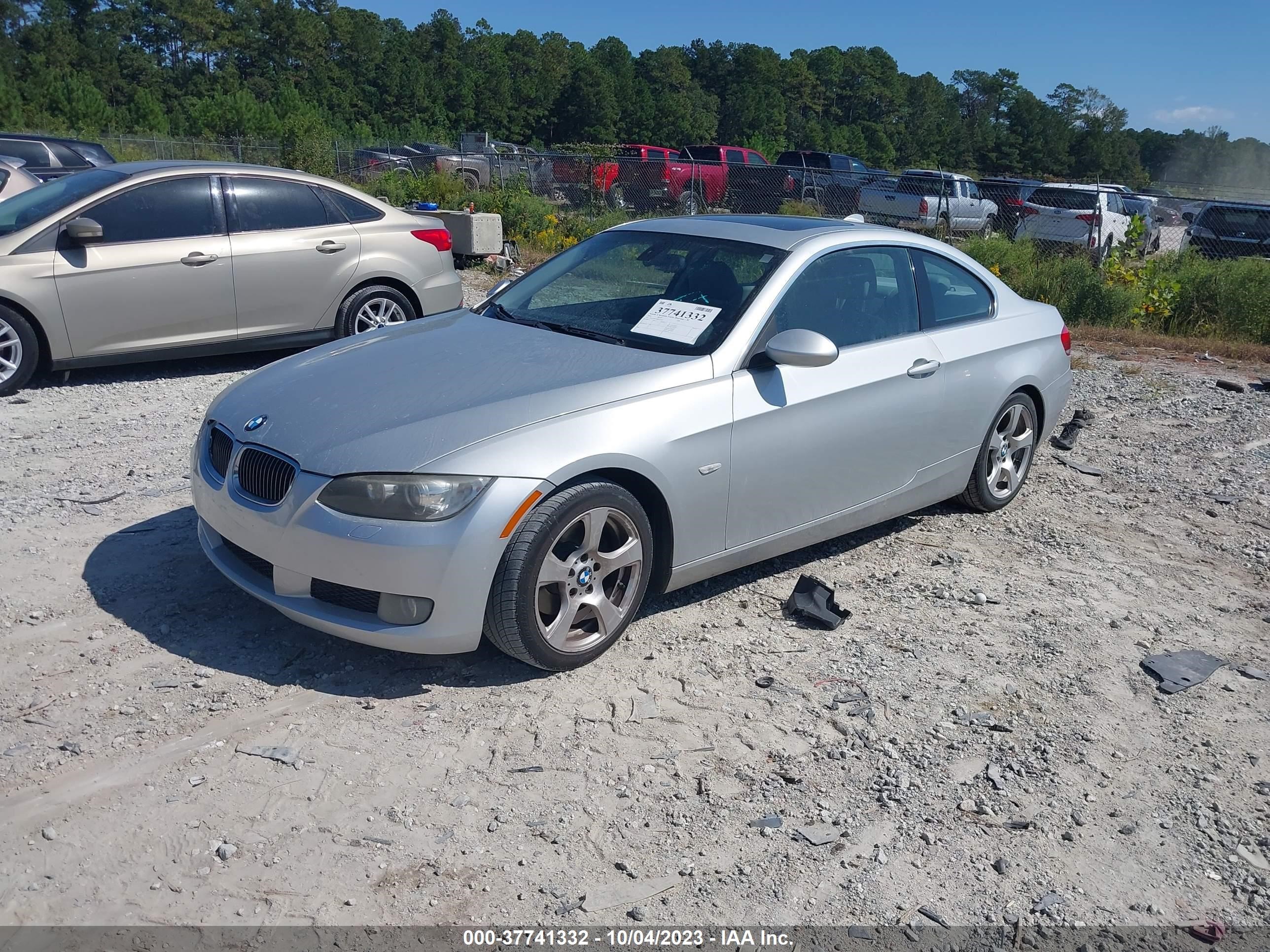 Photo 1 VIN: WBAWB33588P135689 - BMW 3ER 