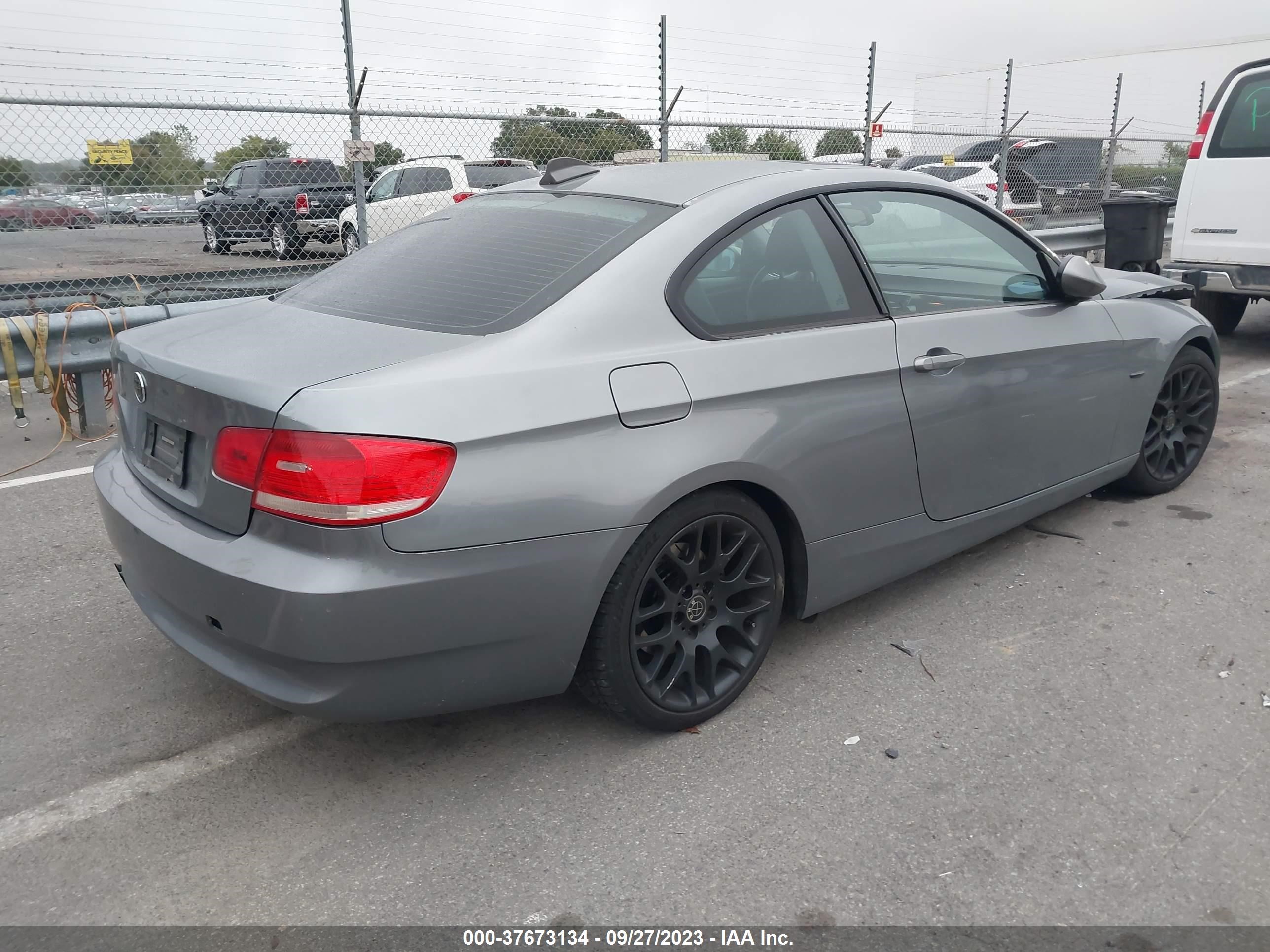 Photo 3 VIN: WBAWB33599P137257 - BMW 3ER 