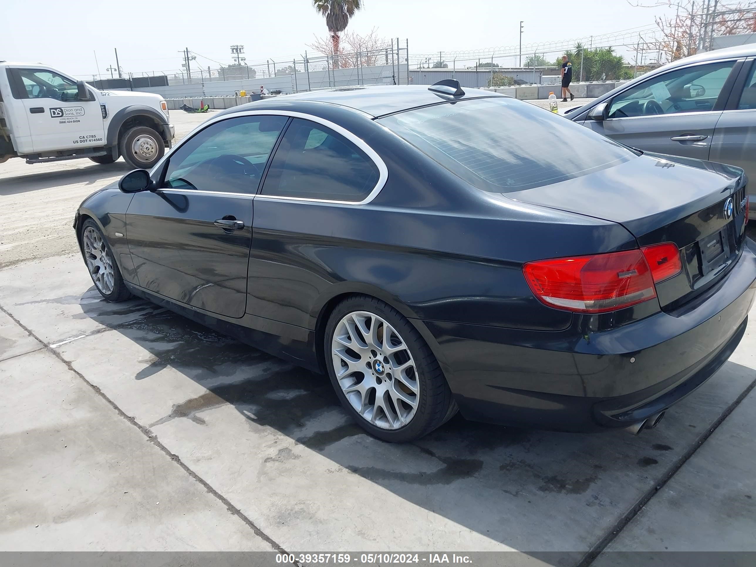 Photo 2 VIN: WBAWB335X8P132535 - BMW 3ER 