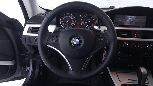 Photo 13 VIN: WBAWB710X8P030294 - BMW 335 