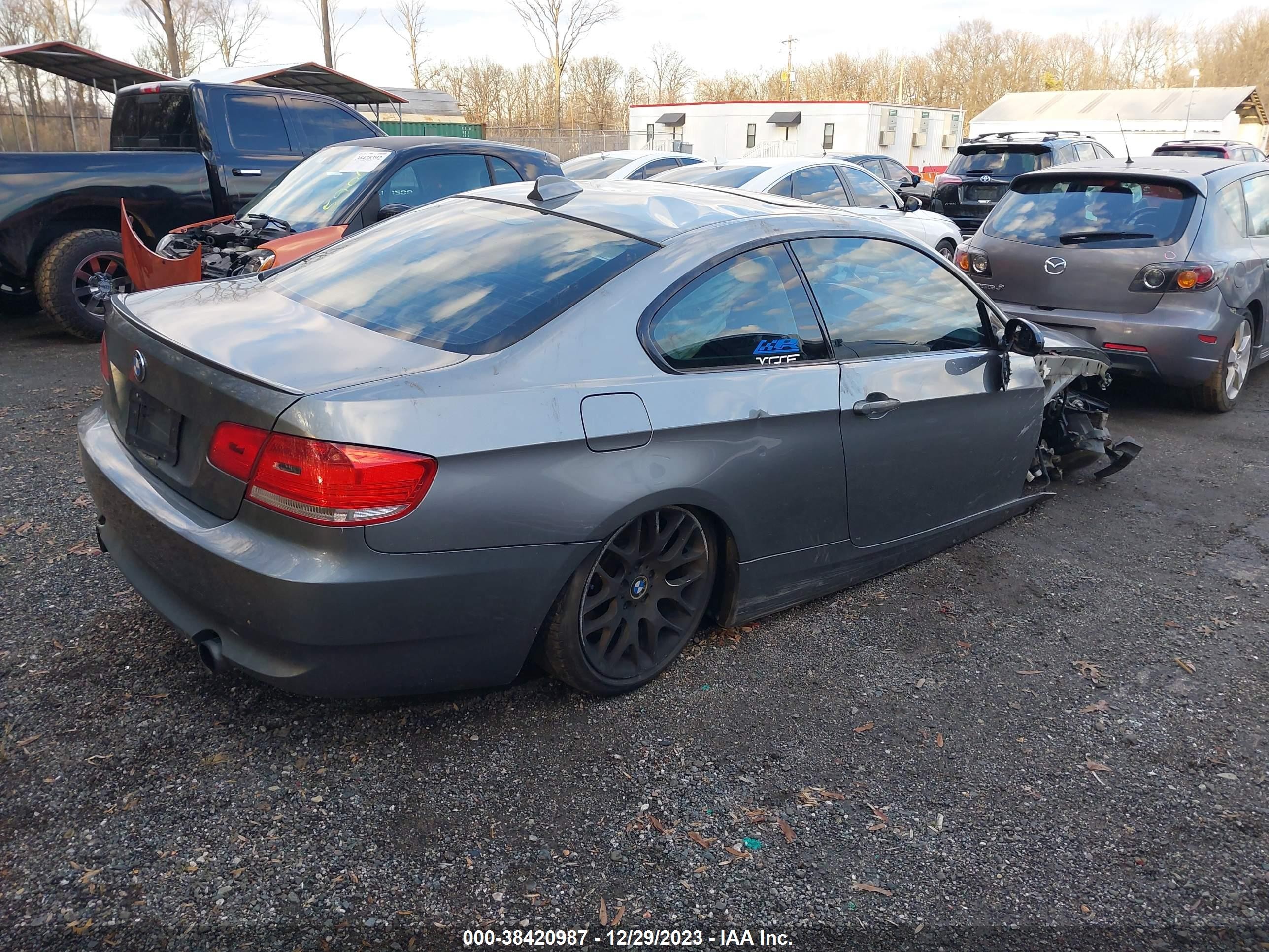 Photo 3 VIN: WBAWB73519P044997 - BMW 3ER 