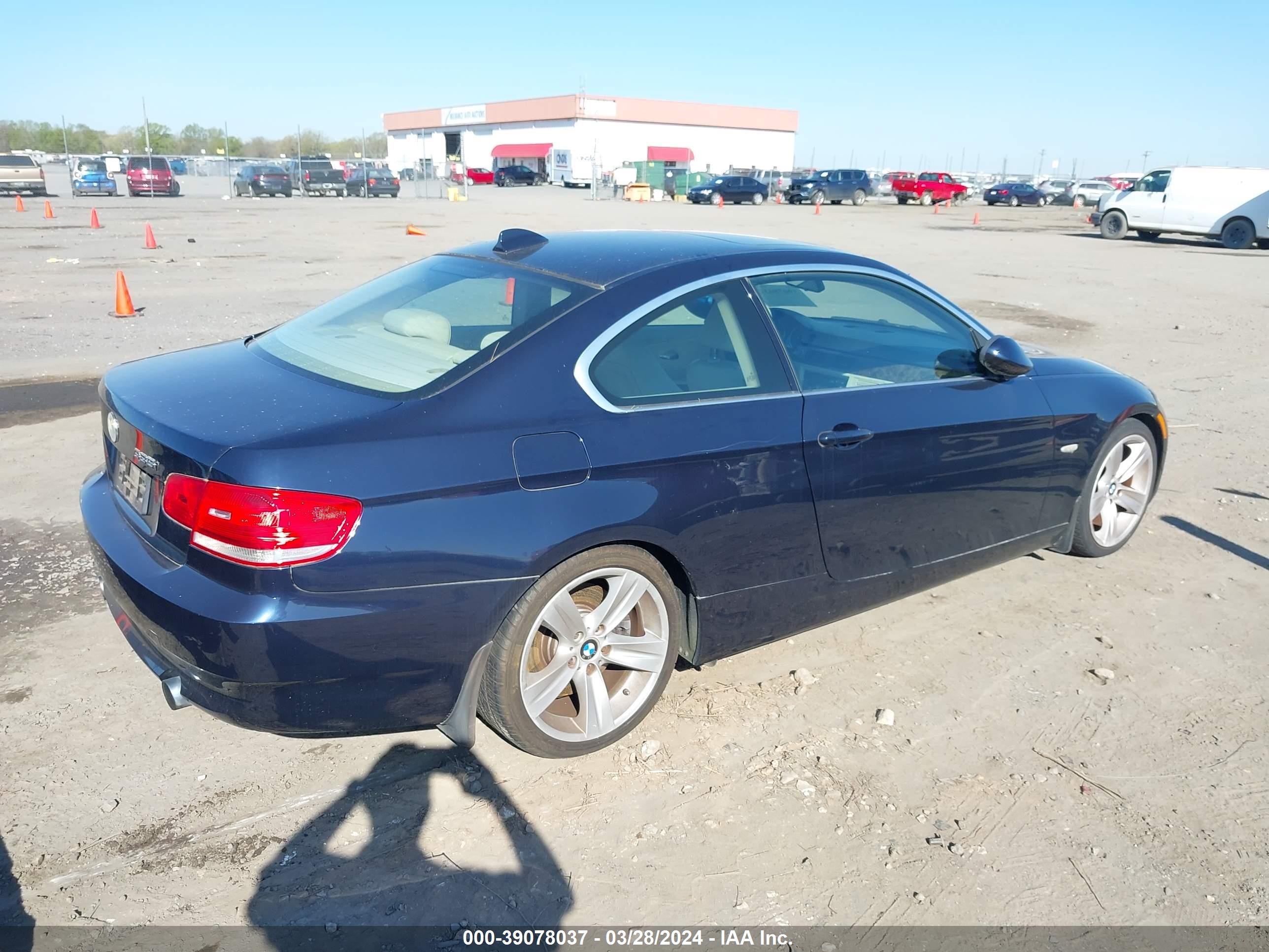 Photo 3 VIN: WBAWB73547P038477 - BMW 3ER 