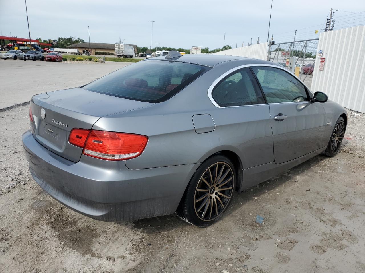 Photo 17 VIN: WBAWC33507PD07390 - BMW 3 SERIES 