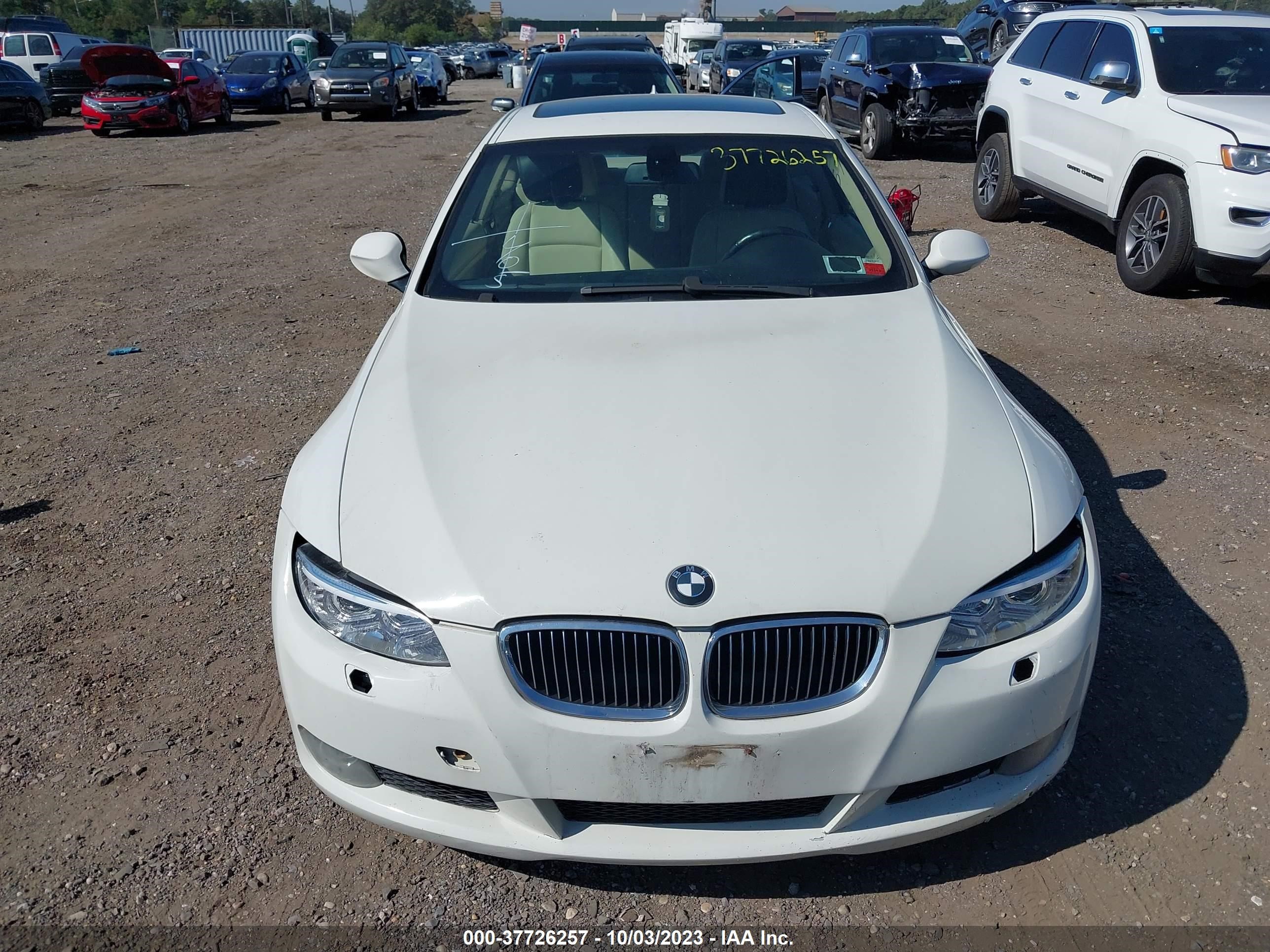 Photo 11 VIN: WBAWC33529PU84779 - BMW 3ER 