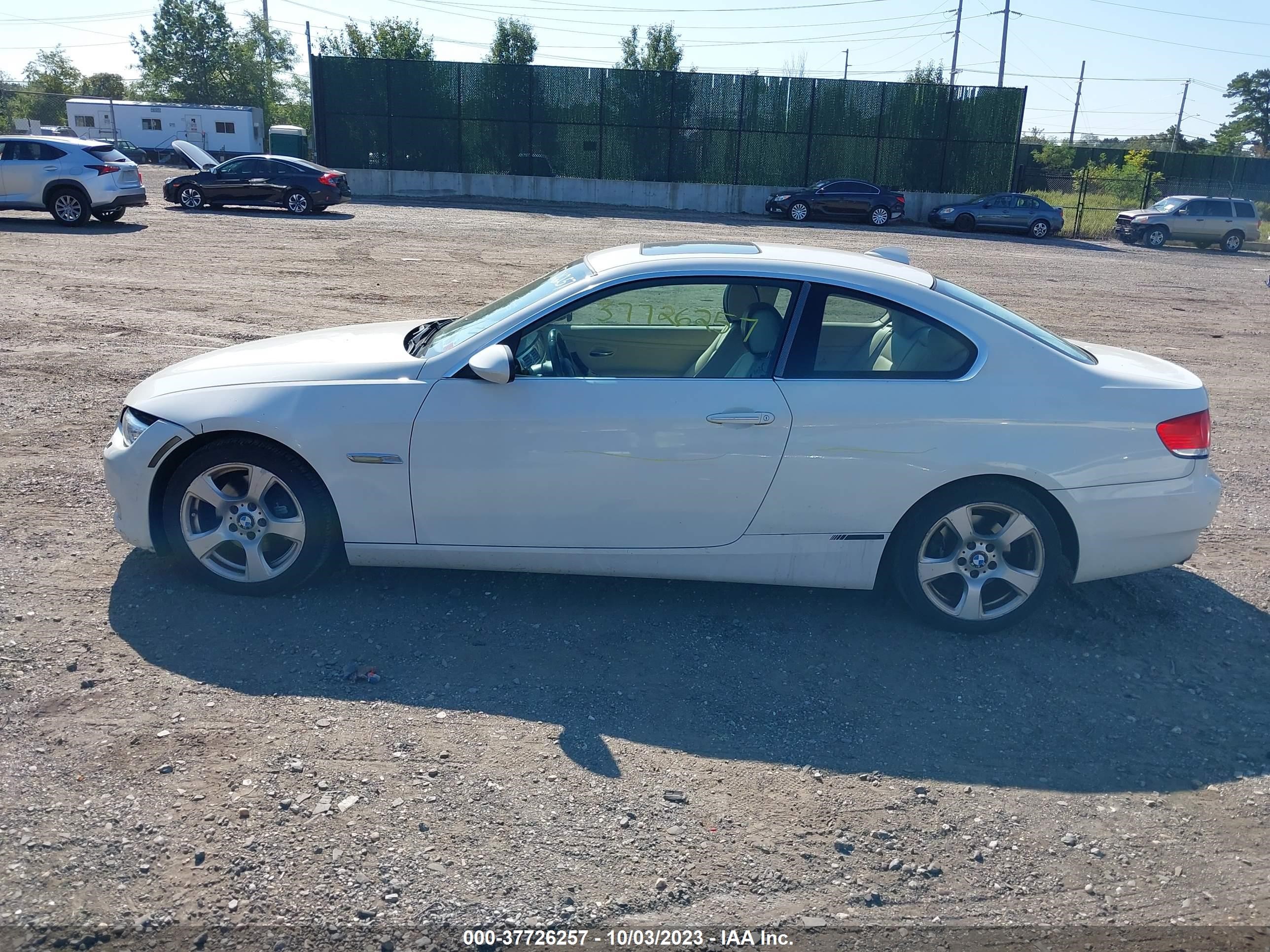 Photo 13 VIN: WBAWC33529PU84779 - BMW 3ER 