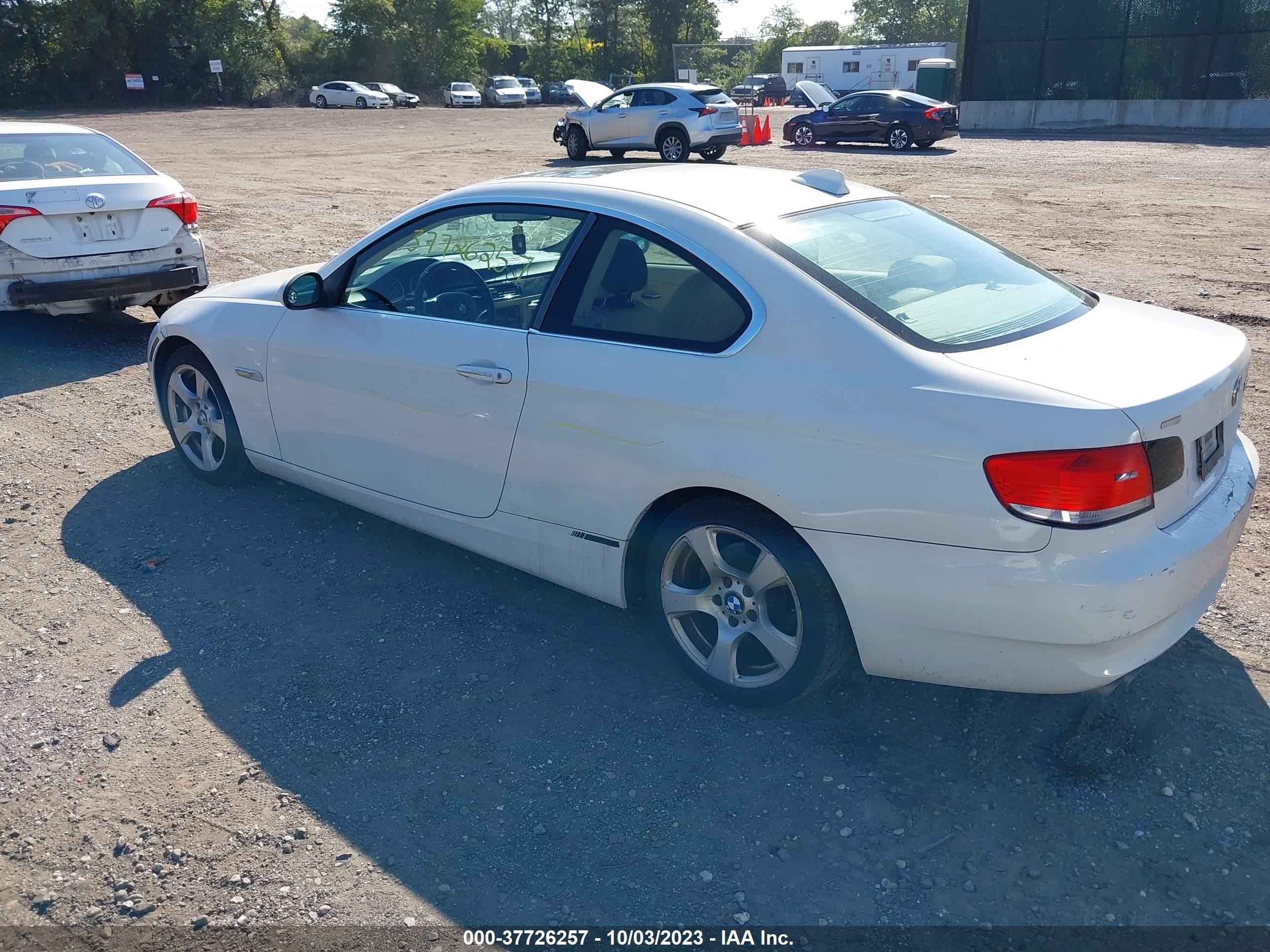 Photo 2 VIN: WBAWC33529PU84779 - BMW 3ER 