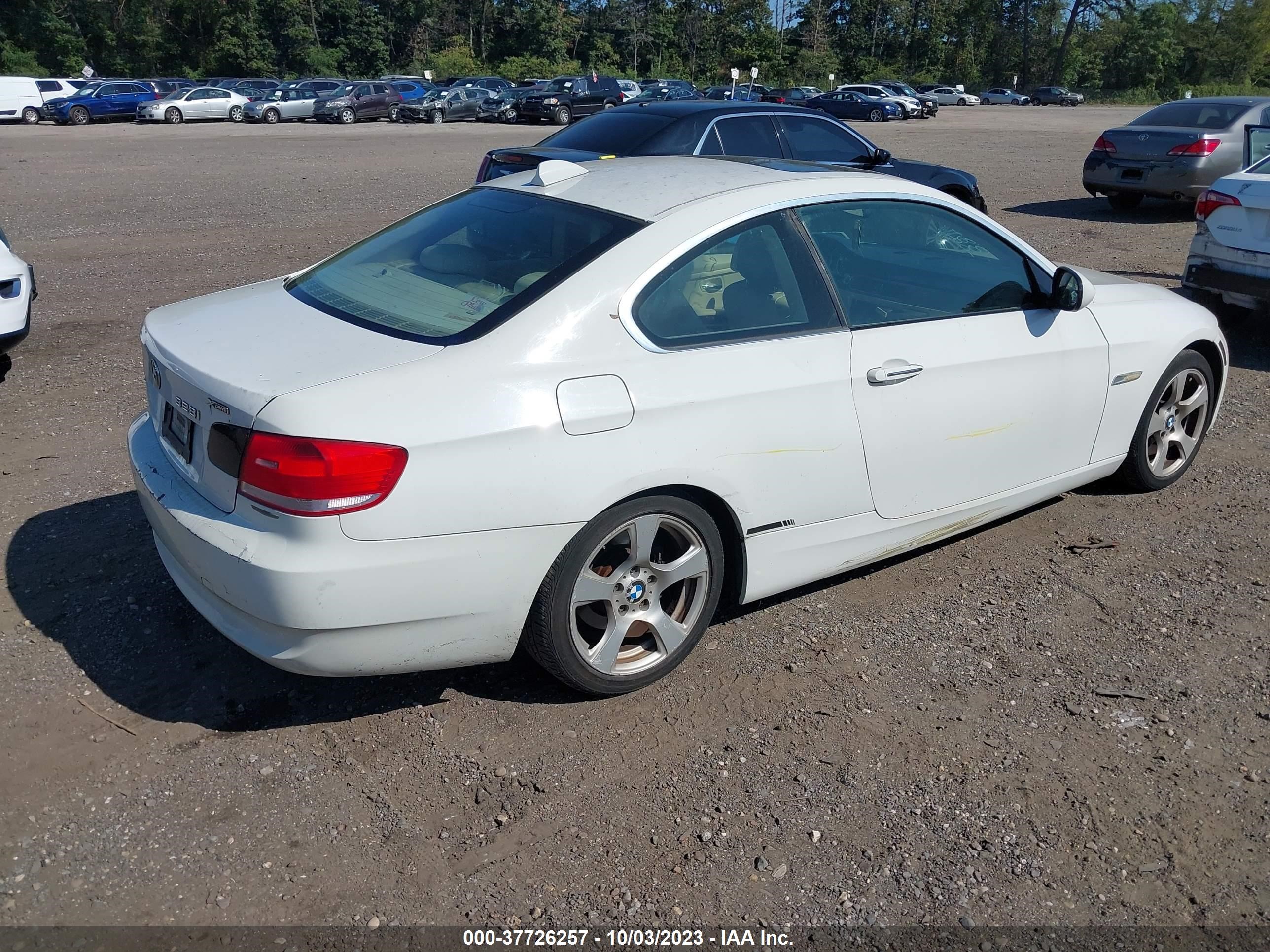 Photo 3 VIN: WBAWC33529PU84779 - BMW 3ER 