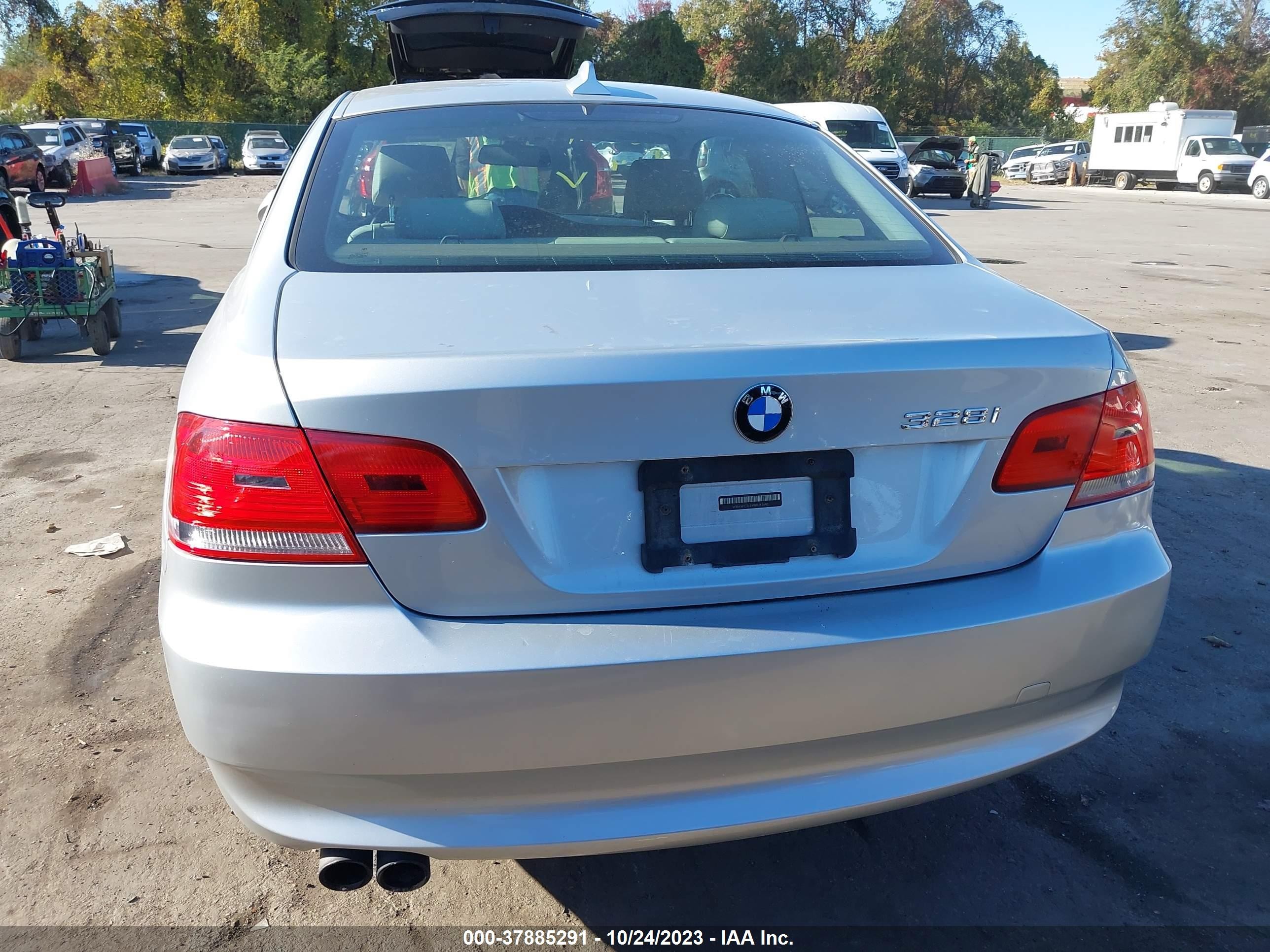 Photo 15 VIN: WBAWC33599PU83693 - BMW 3ER 