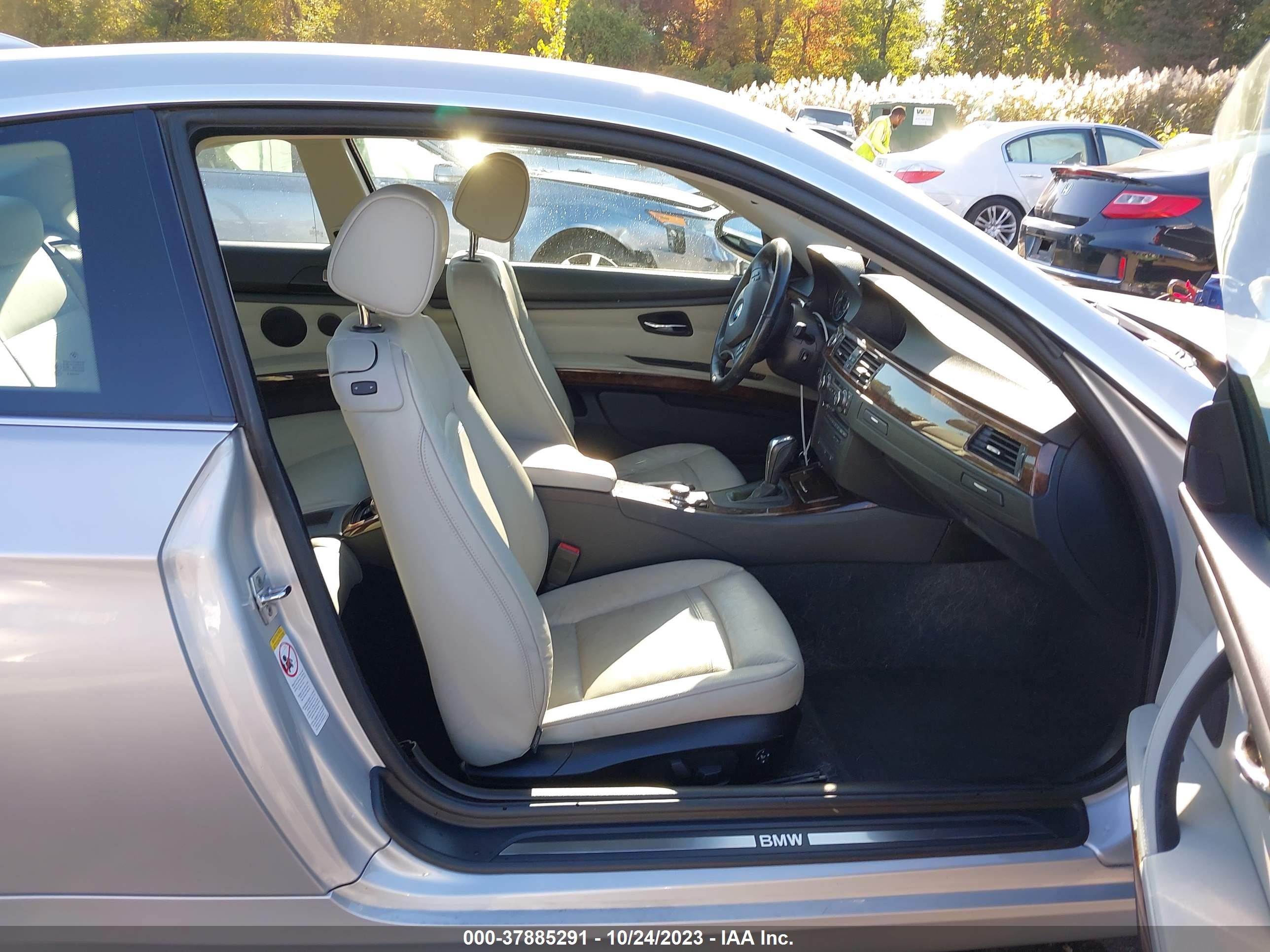 Photo 4 VIN: WBAWC33599PU83693 - BMW 3ER 