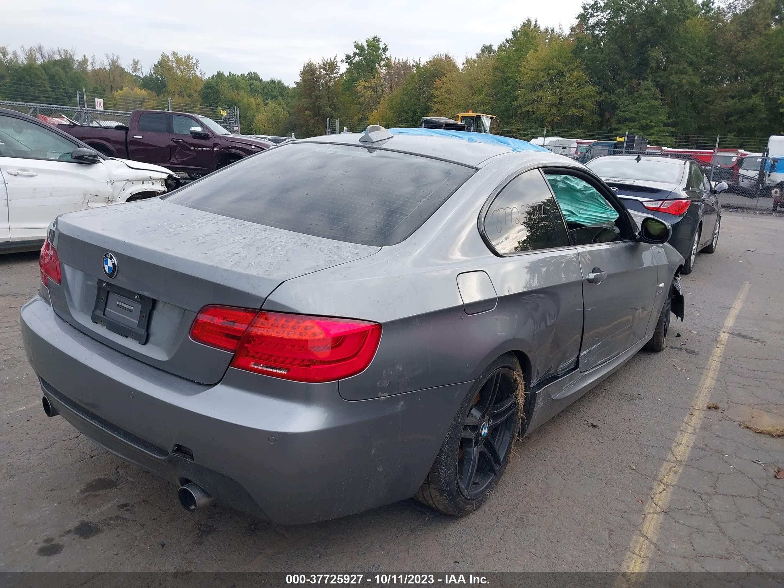 Photo 3 VIN: WBAWC7C50AE274656 - BMW 3ER 