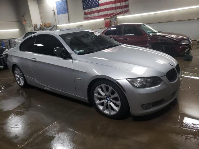 Photo 3 VIN: WBAWC7C57AE270801 - BMW 335 XI 