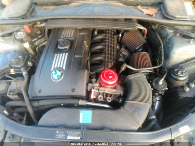 Photo 9 VIN: WBAWC7C58AE270984 - BMW 335I 