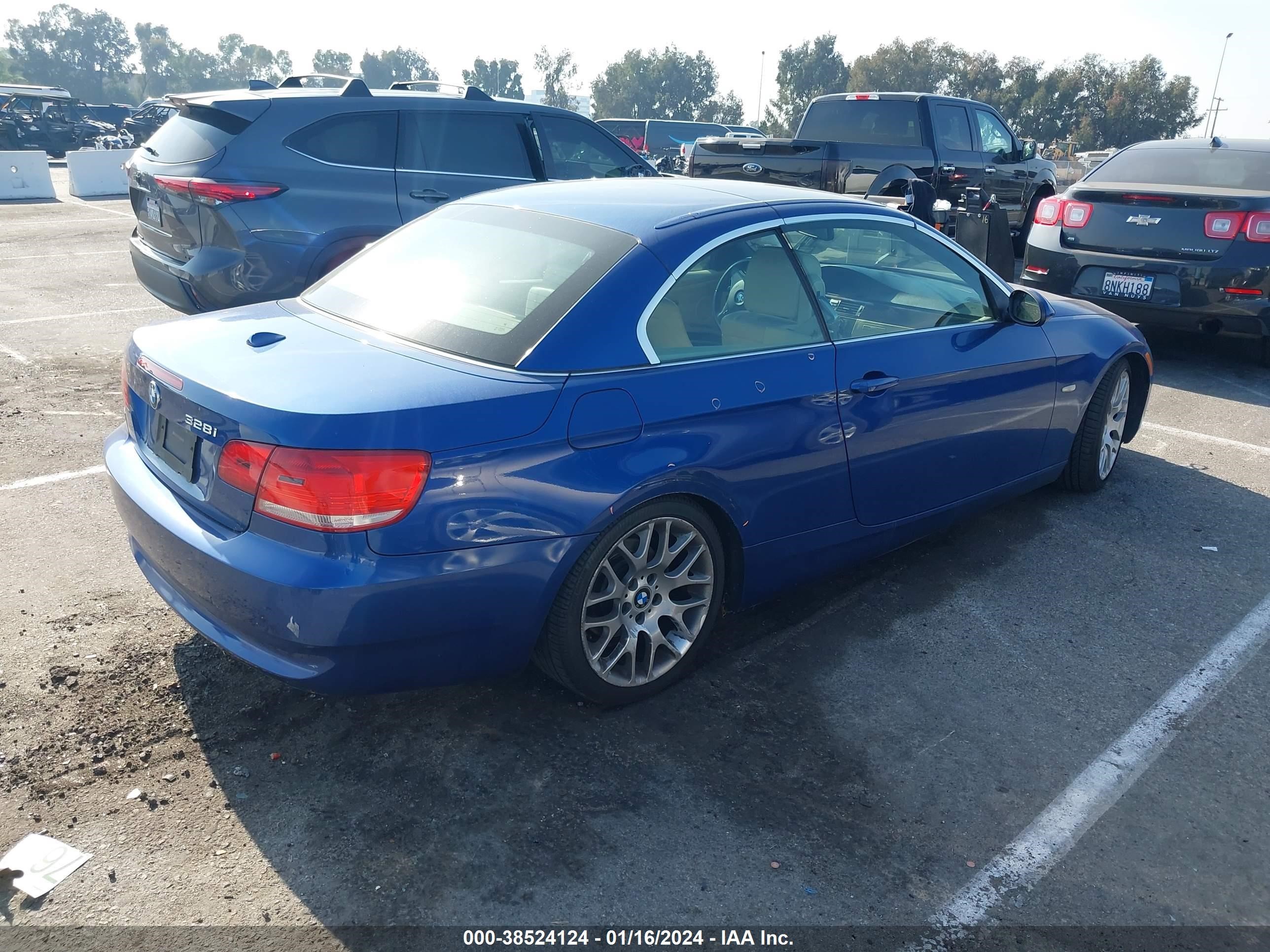 Photo 3 VIN: WBAWL13558PX17069 - BMW 3ER 