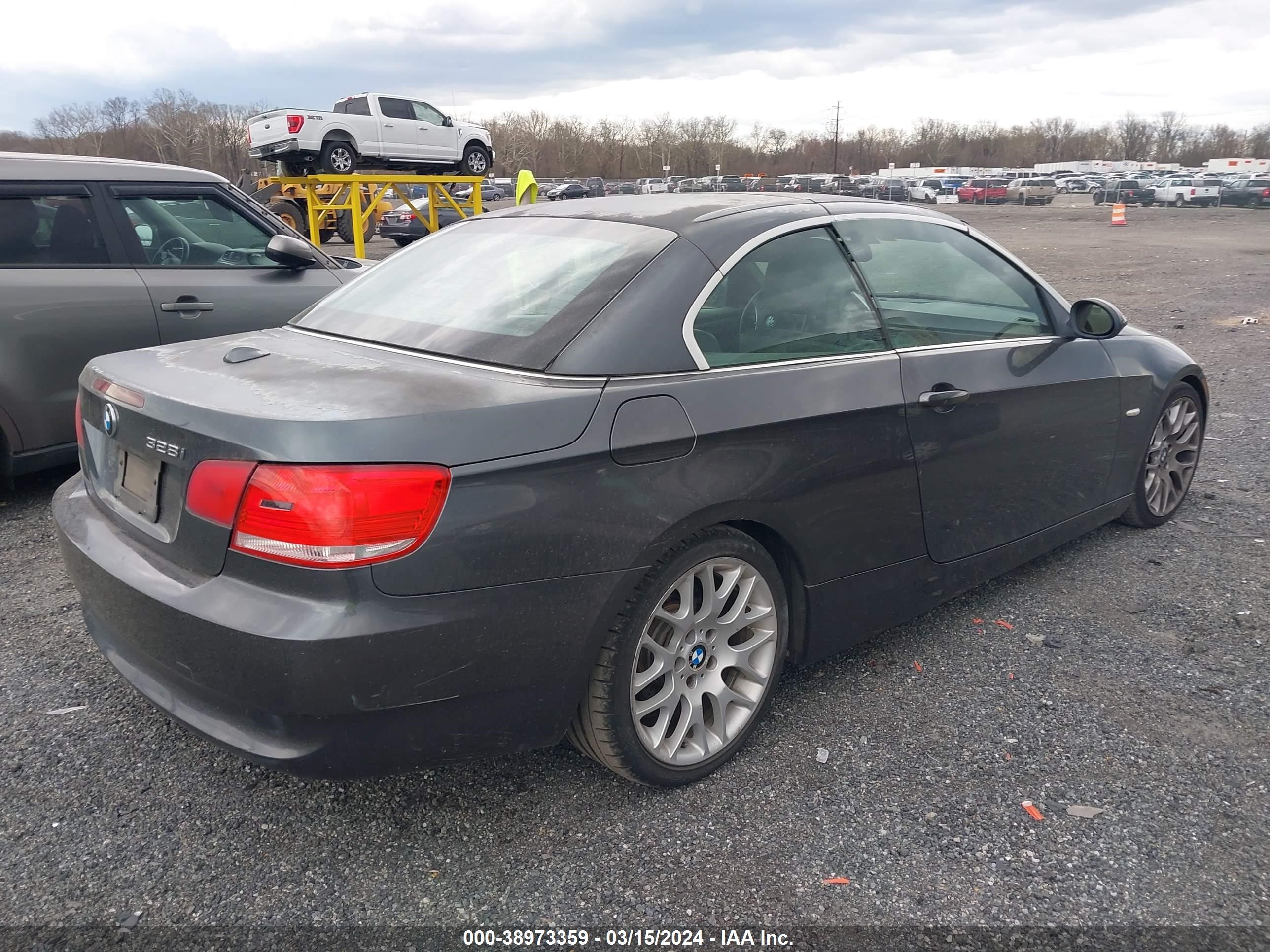 Photo 3 VIN: WBAWL13587PX14682 - BMW 3ER 